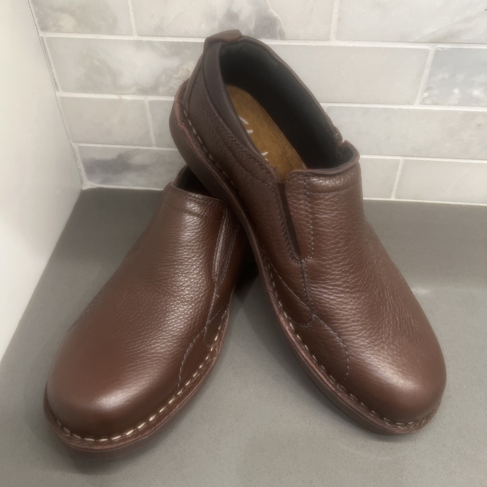 NEW Mens Clarks~7.5M~Brown Step Loafers Dress Shoes Men's